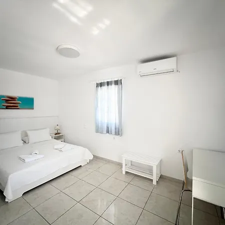 Cyclades Blue Ornos (Mykonos)