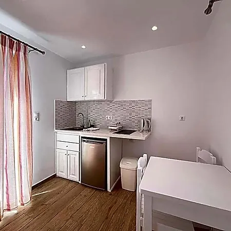 Cyclades Blue Apartmanhotel 3*