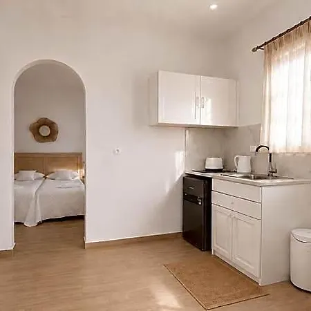 Cyclades Blue Apartmanhotel 3*