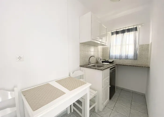 Cyclades Blue Орнос